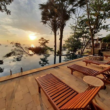 Edge Resort, Yogyakarta Parangtritis Buitenkant foto
