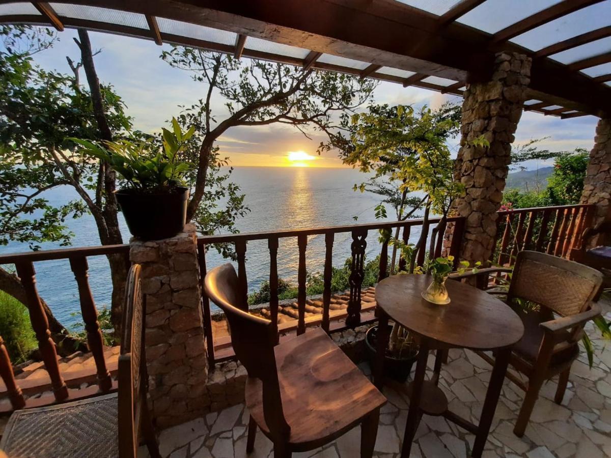 Edge Resort, Yogyakarta Parangtritis Buitenkant foto