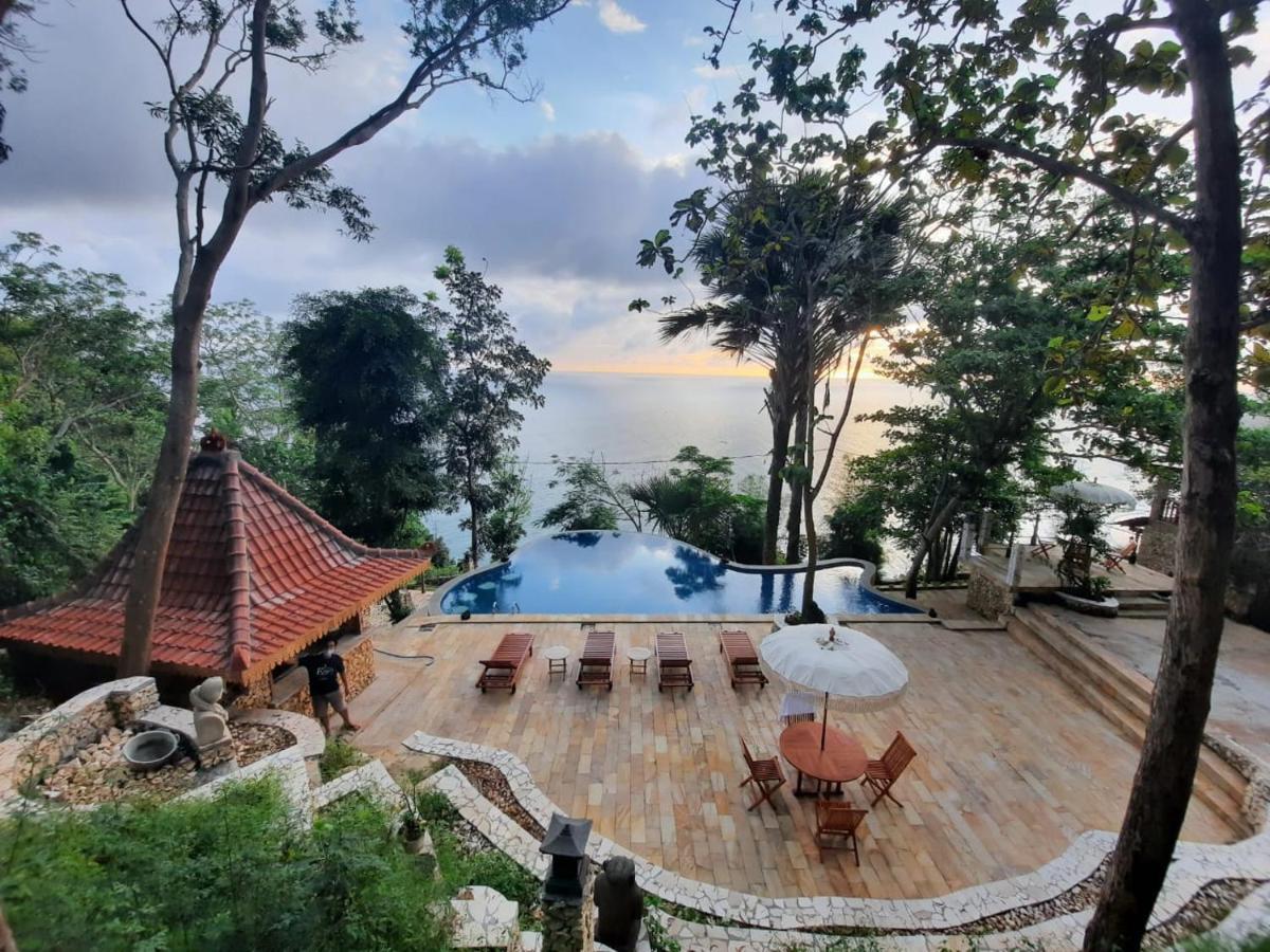 Edge Resort, Yogyakarta Parangtritis Buitenkant foto