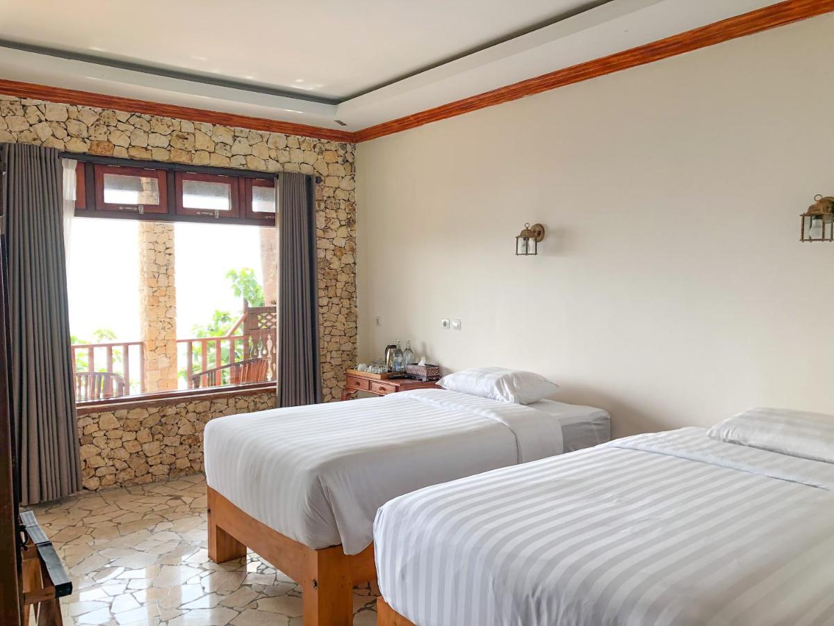 Edge Resort, Yogyakarta Parangtritis Buitenkant foto