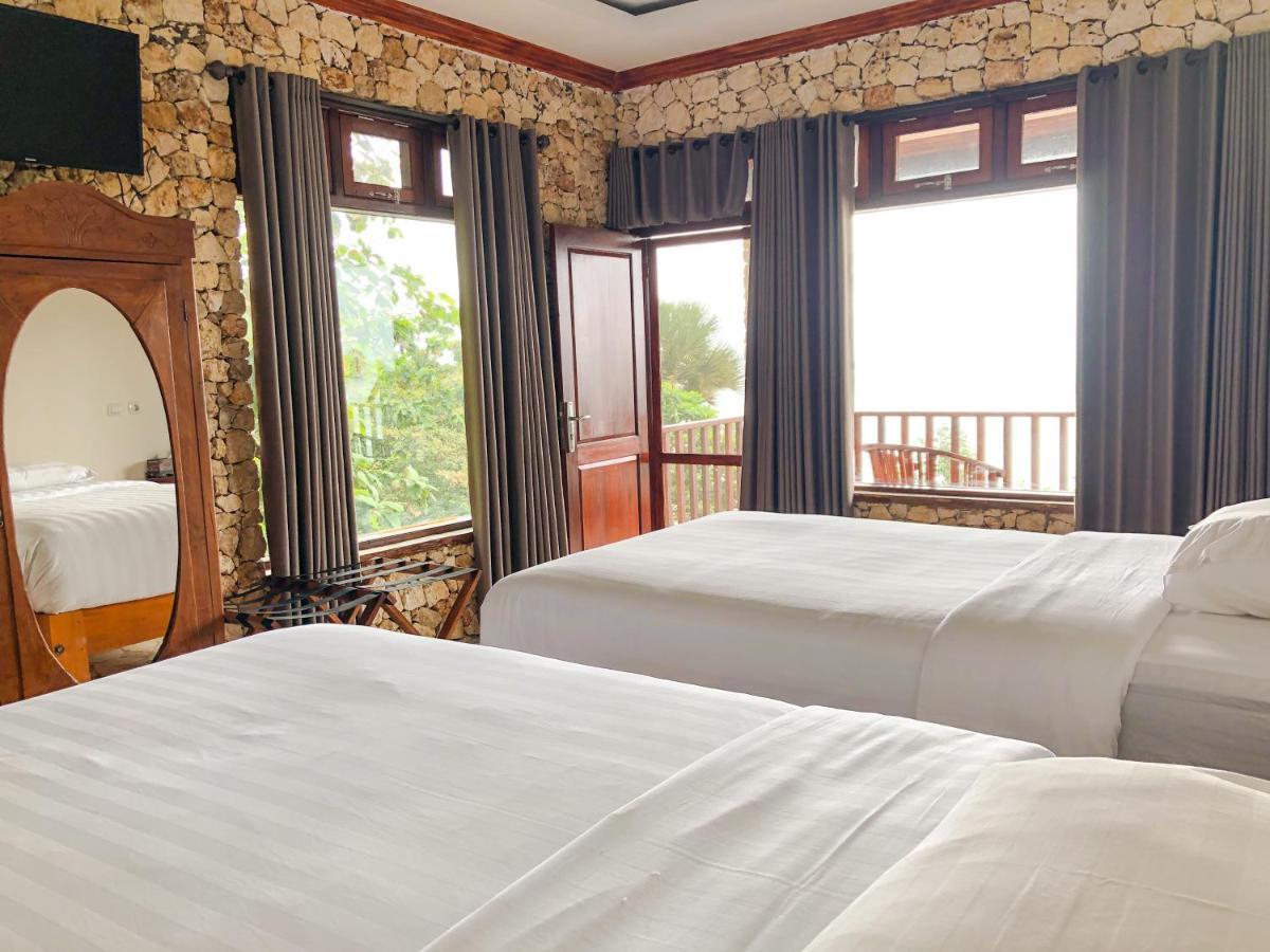 Edge Resort, Yogyakarta Parangtritis Buitenkant foto