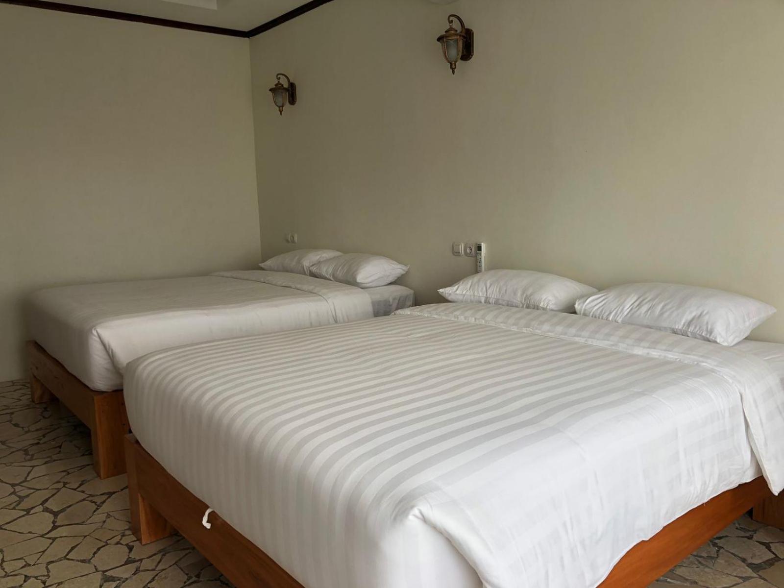 Edge Resort, Yogyakarta Parangtritis Buitenkant foto